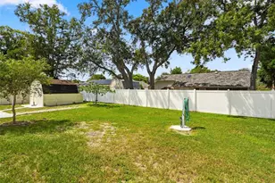 2289 Lake Forest Ave, Spring Hill, FL 34609 - Photo 26