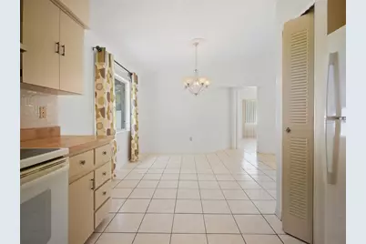 2289 Lake Forest Avenue, Spring Hill, FL 34609 - Photo 6