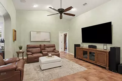 580 S Florida Avenue, Tarpon Springs, FL 34689 - Photo 14