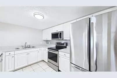 4202 W North B Street #B, Tampa, FL 33609 - Photo 8