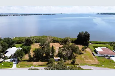 3825 Shore Boulevard, Oldsmar, FL 34677 - Photo 1