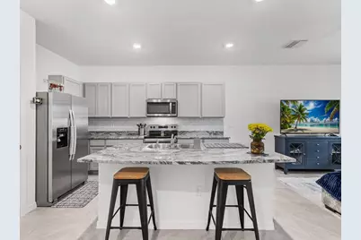 16630 Grotto Steam Place, Wimauma, FL 33598 - Photo 12