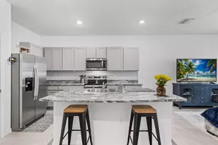 16630 Grotto Steam Pl, Wimauma, FL 33598 - Photo 12