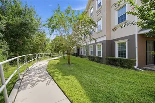 10144 Arbor Run Dr, Tampa, FL 33647 - Photo 2