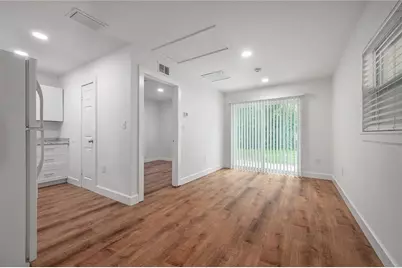 2307 E Osborne Avenue #102, Tampa, FL 33610 - Photo 10