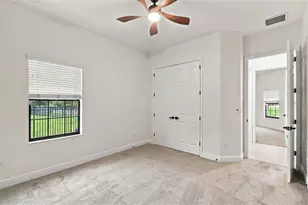 901 Grand Cresta Ave, Brandon, FL 33511 - Photo 38