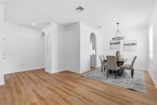 22536 Laureldale Dr, Lutz, FL 33549 - Photo 8