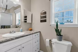 7801 34th Ave N, Saint Petersburg, FL 33710 - Photo 18