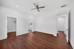 8003 Chaney Ln, Tampa, FL 33617 - Photo 20