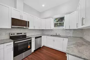 8003 Chaney Ln, Tampa, FL 33617 - Photo 14