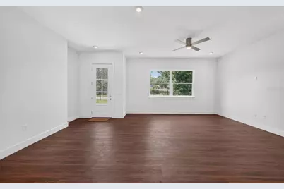 8003 Chaney Lane, Tampa, FL 33617 - Photo 6