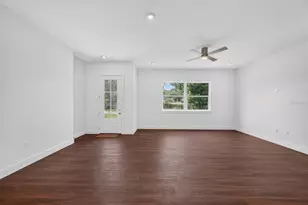 8003 Chaney Ln, Tampa, FL 33617 - Photo 6