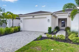 5888 Windbreak Ct, Apollo Beach, FL 33572 - Photo 2