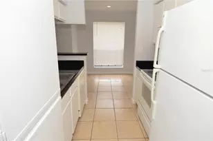 8638 Fancy Finch Dr, Tampa, FL 33614 - Photo 8