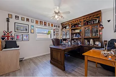 1894 Tanglewood Drive NE, Saint Petersburg, FL 33702 - Photo 22