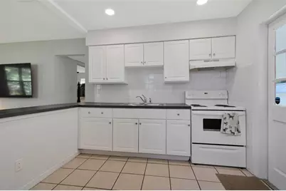 4420 Dr Martin Luther King Jr Street N, Saint Petersburg, FL 33703 - Photo 6