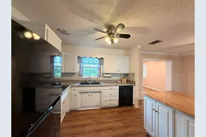 2700 56th Lane N, Saint Petersburg, FL 33710 - Photo 10