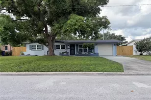 2700 56th Ln N, Saint Petersburg, FL 33710 - Photo 1
