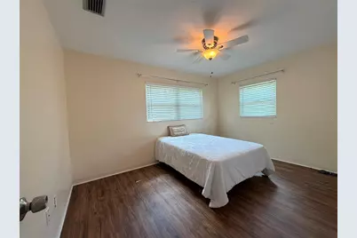 2700 56th Lane N, Saint Petersburg, FL 33710 - Photo 12