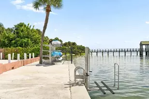 650 Pinellas Point Dr S, Saint Petersburg, FL 33705 - Photo 28