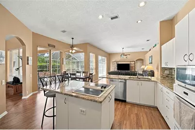 878 Centerwood Drive, Tarpon Springs, FL 34688 - Photo 4