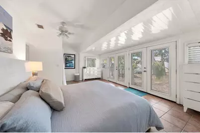 732 Mandalay Avenue, Clearwater, FL 33767 - Photo 16