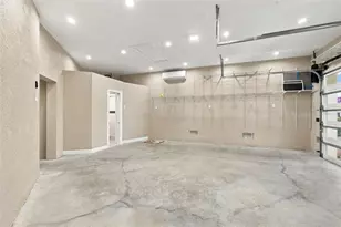 3905 Fontainebleau Dr, Tampa, FL 33634 - Photo 54