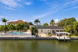 3905 Fontainebleau Dr, Tampa, FL 33634 - Photo 82