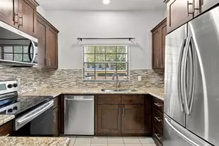 301 Los Prados Dr, Safety Harbor, FL 34695 - Photo 10