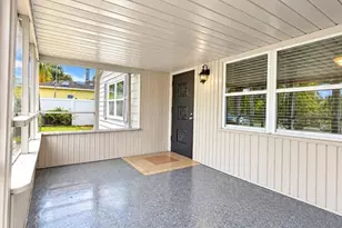 109 W Grapefruit Cir, Clearwater, FL 33759 - Photo 2