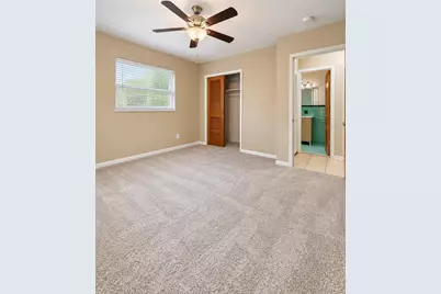 109 W Grapefruit Circle, Clearwater, FL 33759 - Photo 10