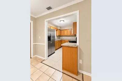 109 W Grapefruit Circle, Clearwater, FL 33759 - Photo 4