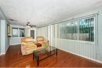 499 Jewel Court, Belleair Bluffs, FL 33770 - Photo 10