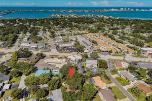 499 Jewel Ct, Belleair Bluffs, FL 33770 - Photo 4