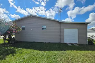 37321 Eileen Ave, Zephyrhills, FL 33542 - Photo 38