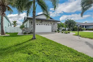 743 Kingston Ct, Apollo Beach, FL 33572 - Photo 52