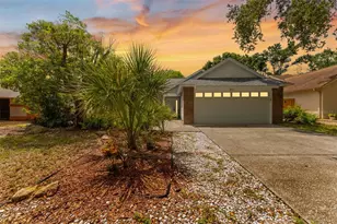 1435 Club Dr, Tarpon Springs, FL 34689 - Photo 1