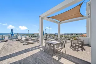 301 1st St S, Saint Petersburg, FL 33701 - Photo 16