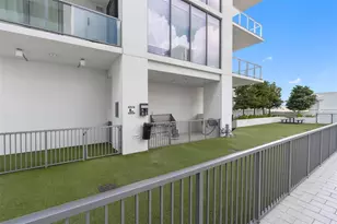 301 1st St S, Saint Petersburg, FL 33701 - Photo 88