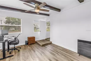 7599 Meadowlawn Dr N, Saint Petersburg, FL 33702 - Photo 28