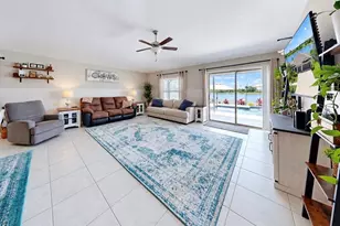 236 Rain Berry Ave, Ruskin, FL 33570 - Photo 10