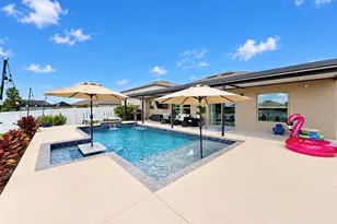236 Rain Berry Ave, Ruskin, FL 33570 - Photo 2