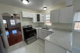 1182 8th St N, Saint Petersburg, FL 33701 - Photo 10