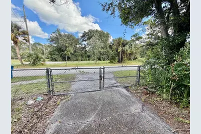 6464 Arbutus Avenue, Weeki Wachee, FL 34607 - Photo 6