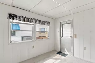 800 Chesapeake Dr, Tarpon Springs, FL 34689 - Photo 18