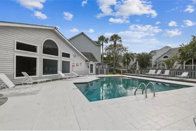 12291 Armenia Gables Circle, Tampa, FL 33612 - Photo 4