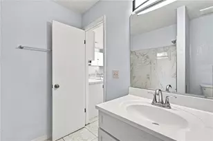 12291 Armenia Gables Cir, Tampa, FL 33612 - Photo 6