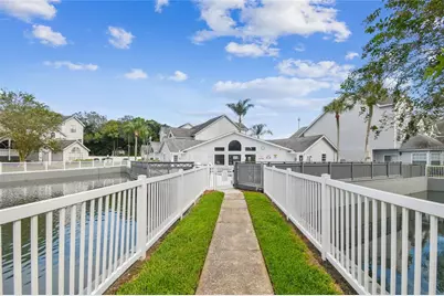 12291 Armenia Gables Circle, Tampa, FL 33612 - Photo 16