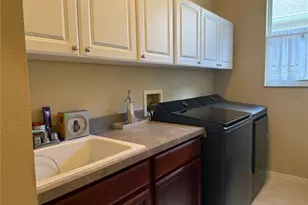 27332 Briarglade Loop, Wesley Chapel, FL 33544 - Photo 16