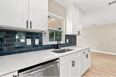 13918 Briardale Lane, Tampa, FL 33618 - Photo 24